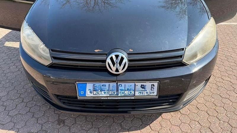 Gebraucht VW Golf VI Team 80 PS (58 kW) 2010 Schwarz Kleinwagen