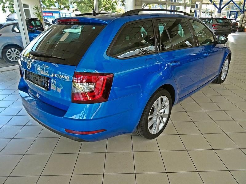 Gebraucht Skoda Octavia Style 150 PS (110 kW) 2019 Blau Kombi