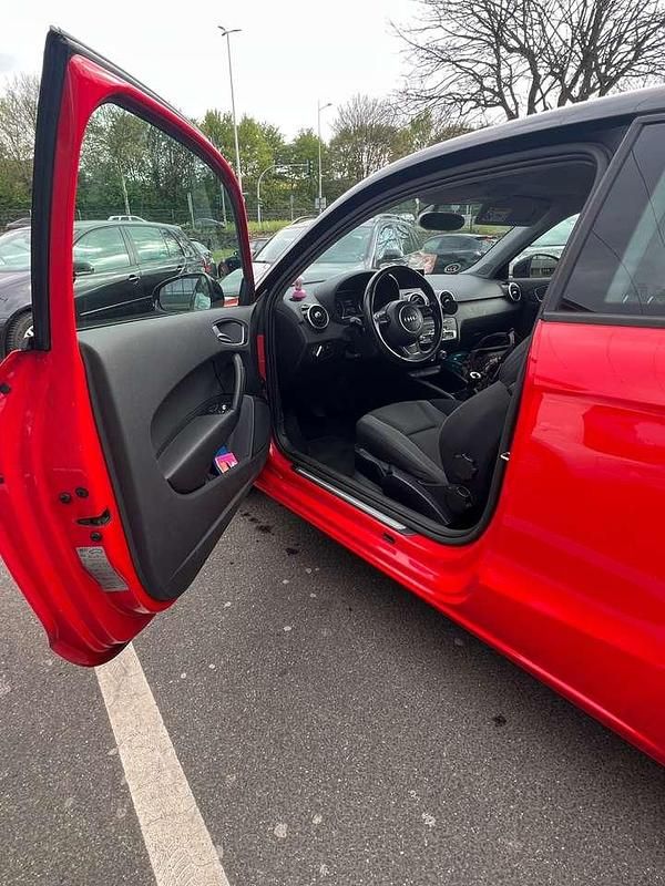 Second-hand Audi A1 82 CP (60 kW) 2017 Roșu Hatchback