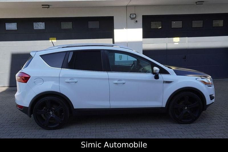 Gebraucht Ford Kuga Titanium 136 PS (100 kW) 2009 Weiß SUV