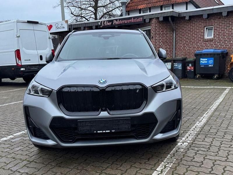 Gebraucht BMW iX1 Performance 230 kW (313 PS) 2023 Grau SUV