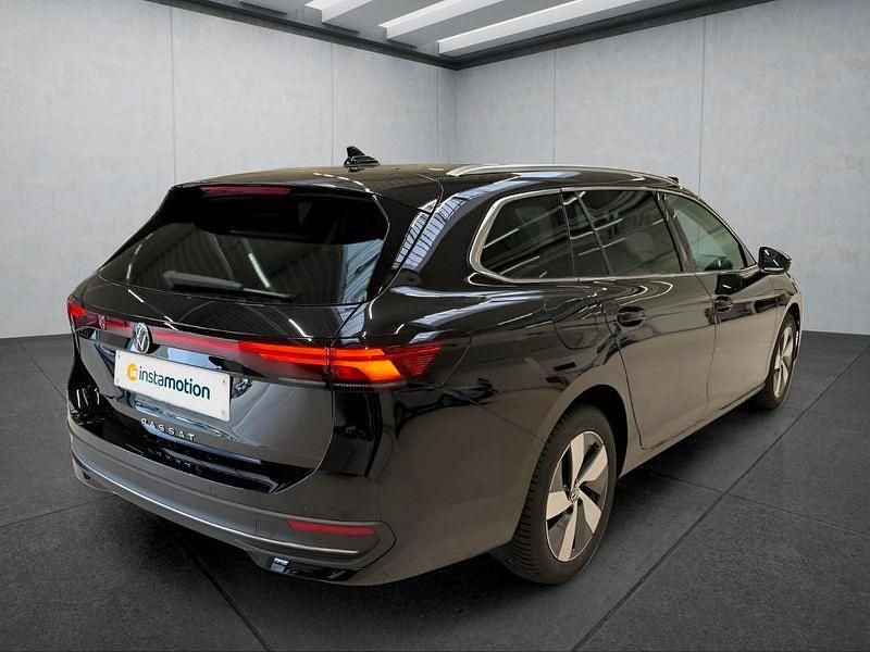 Używany VW Passat 150 KM (110 kW) 2025 Czarny Kombi
