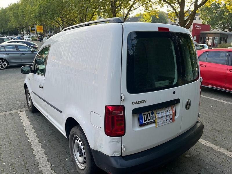 Gebraucht VW Caddy 102 PS (75 kW) 2020 Schwarz Van / Kleinbus