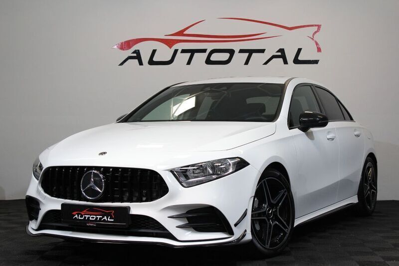 Weiß Gebraucht 2020 Mercedes A35 AMG AMG Limousine | 32.699 € (Guter Preis) - Bild 1/4