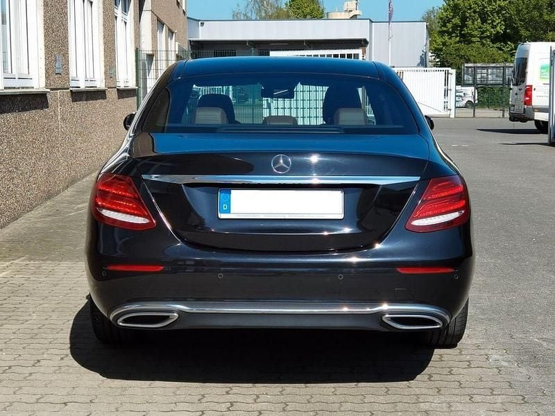 Brugt Mercedes E220 Avantgarde 194 HK (142 kW) 2017 Sort Sedan