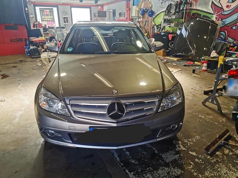 Gebraucht Mercedes C200 184 PS (135 kW) 2008 Grau Limousine