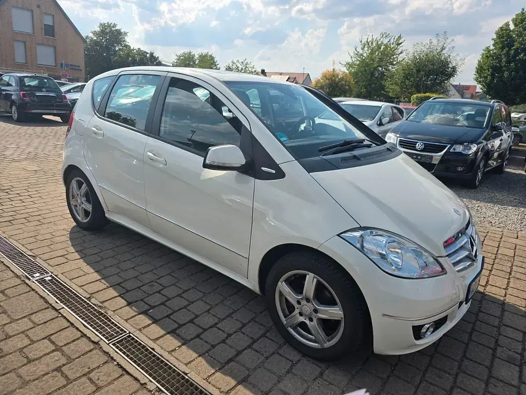 Gebraucht Mercedes A200 136 PS (100 kW) 2009 Weiß Van / Kleinbus