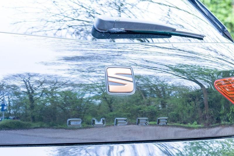 Second-hand Seat Leon CUPRA 290 CP (213 kW) 2020 Negru Berlinǎ