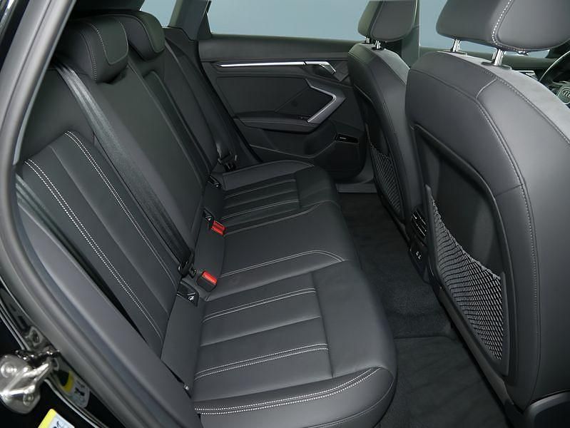 Gebraucht Audi A3 Sportback 150 PS (110 kW) 2024 Schwarz Kleinwagen