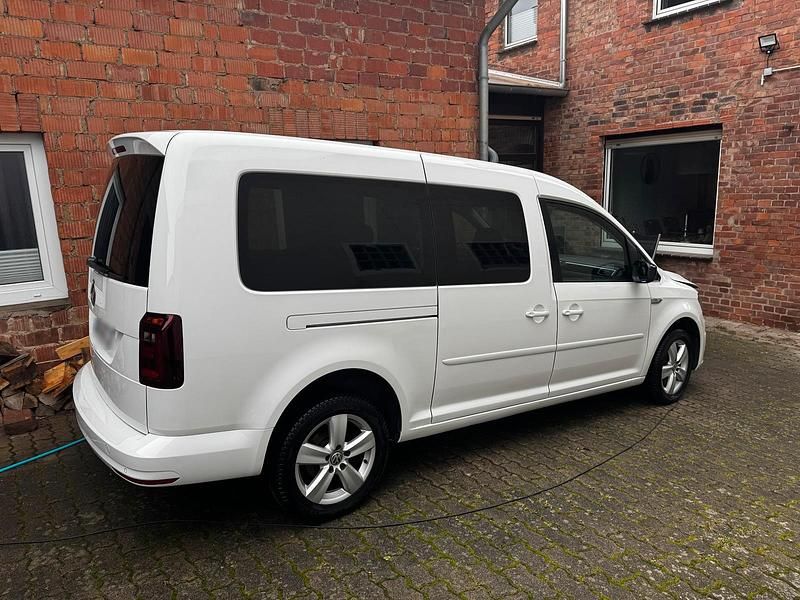 Gebraucht VW Caddy Maxi 102 PS (75 kW) 2016 Weiß Van / Kleinbus