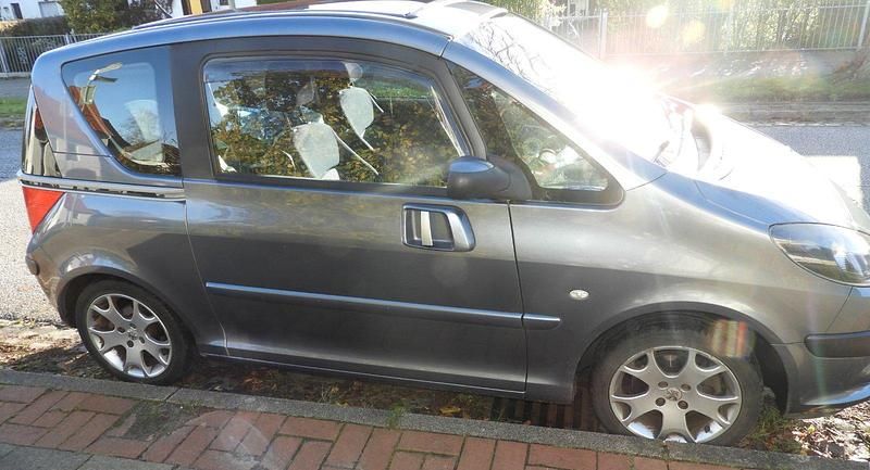 Gebraucht Peugeot 1007 110 PS (80 kW) 2007 Grau Van / Kleinbus