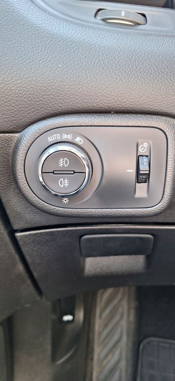 Schwarz Gebraucht 2019 Opel Zafira Tourer Van / Kleinbus | 17.000 € (Fairer Preis) - Bild 1/4