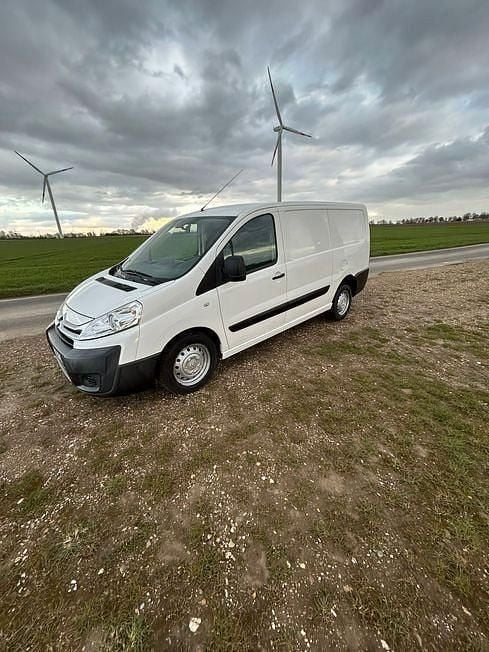 Second-hand Citroën Jumpy 163 CP (119 kW) 2013 Alb Monovolum