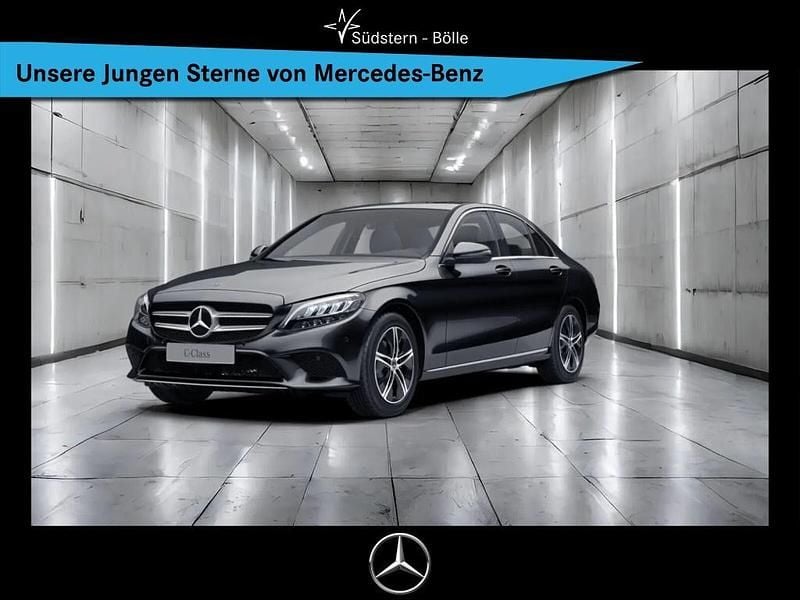 Schwarz Gebraucht 2021 Mercedes C180 Avantgarde Limousine | 26.989 € (Fairer Preis) - Bild 1/4