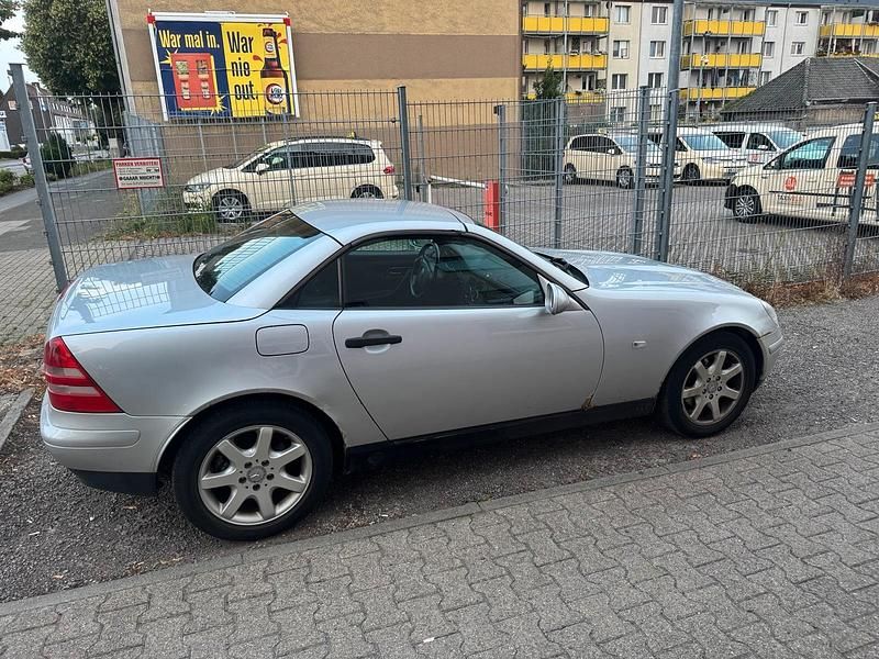 Silber Gebraucht 1997 Mercedes SLK200 Cabrio | 1.500 € (Guter Preis) - Bild 1/3
