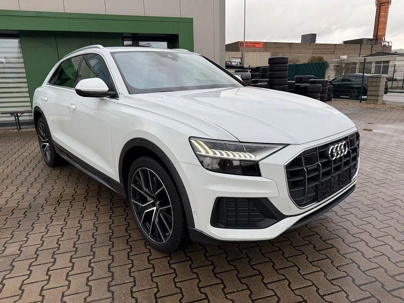 Gebraucht Audi Q8 S-Line 286 PS (210 kW) 2018 Gletscherweiss SUV