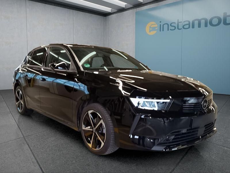 Gebraucht Opel Astra 131 PS (96 kW) 2025 Schwarz Limousine
