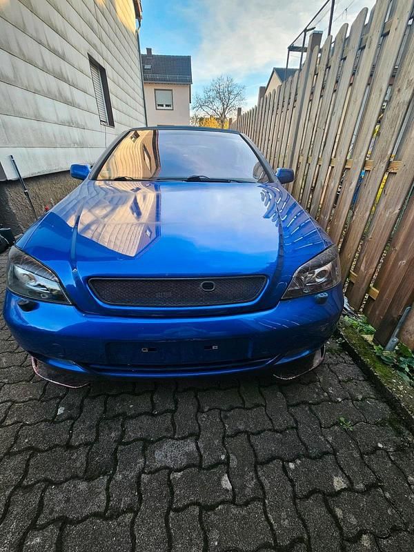 Blau Gebraucht 2002 Opel Astra Cabriolet Cabrio | 1.600 € (Guter Preis) - Bild 1/4