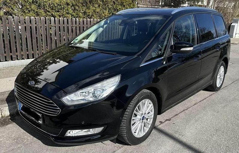 Gebraucht Ford Galaxy Titanium 160 PS (117 kW) 2018 Schwarz Van / Kleinbus