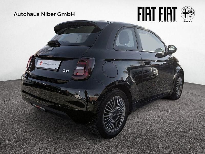 Gebraucht Fiat 500e Icon 69 kW (95 PS) 2023 Schwarz Kleinwagen