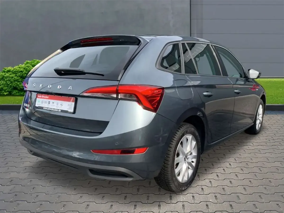 Gebraucht Skoda Scala Clever 110 PS (80 kW) 2021 Quarzgrau metallic Kleinwagen