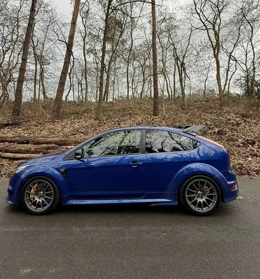 Gebraucht Ford Focus RS 305 PS (224 kW) 2009 Blau Limousine