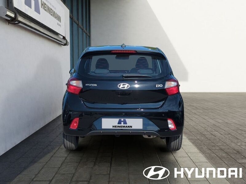 Gebraucht Hyundai i10 Select 63 PS (46 kW) 2025 Schwarz Kleinwagen