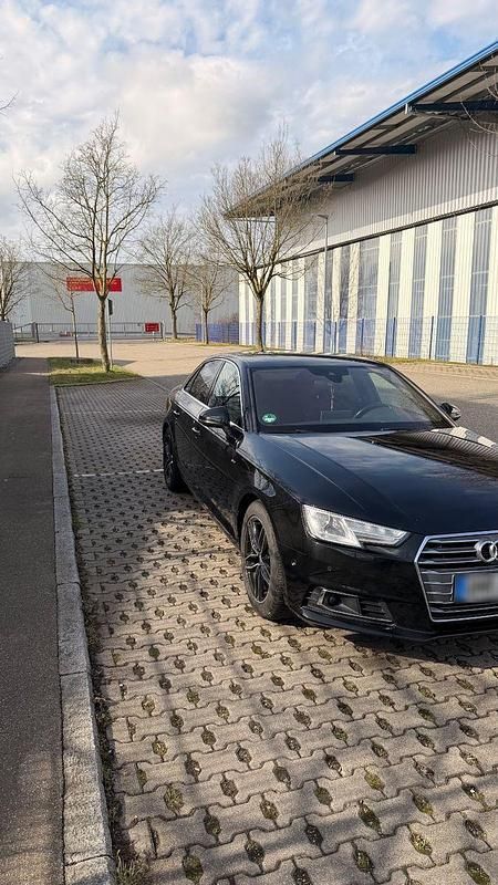 Gebraucht Audi A4 Sport 190 PS (139 kW) 2017 Schwarz Limousine