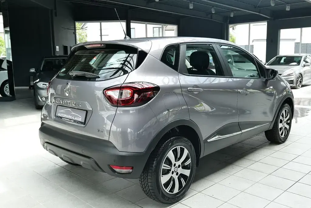 Gebraucht Renault Captur Experience 90 PS (66 kW) 2018 Grau SUV