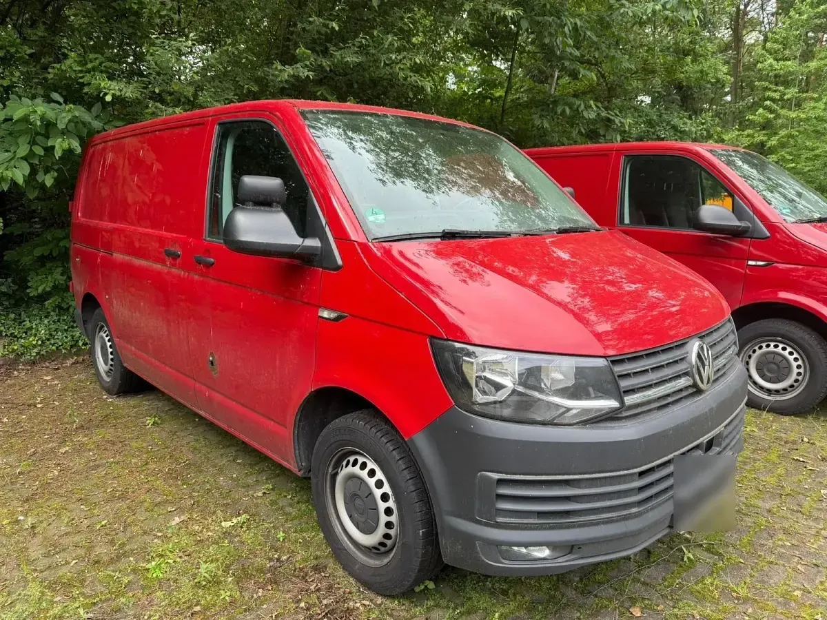 Gebraucht VW Transporter 150 PS (110 kW) 2017 Grau Van