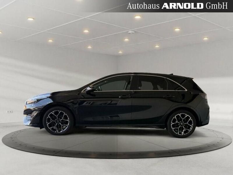 Gebraucht Kia Ceed GT-Line 140 PS (102 kW) 2024 Zilinaschwarz (metallic) Kleinwagen