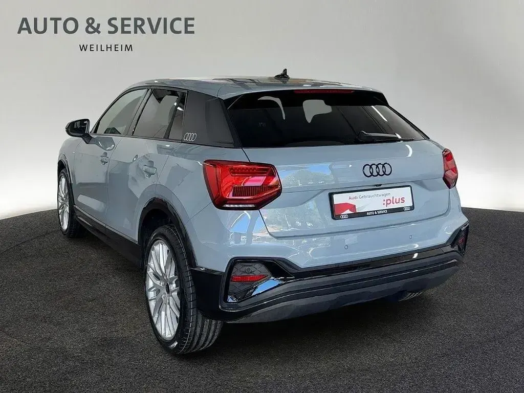 Gebraucht Audi Q2 Competition 150 PS (110 kW) 2025 Pfeilgrau perleffekt SUV