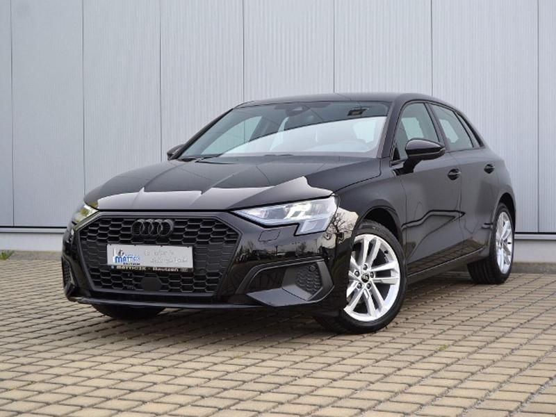 Second-hand Audi A3 150 CP (110 kW) 2024 Negru Berlinǎ