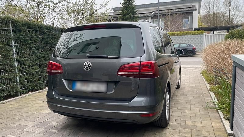 Gebraucht VW Sharan 150 PS (110 kW) 2017 Van / Kleinbus