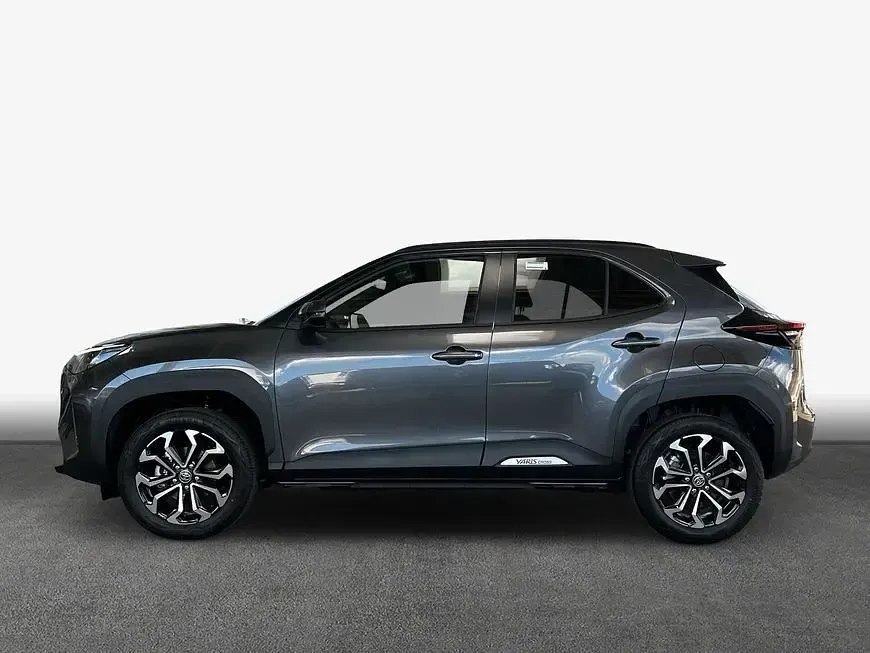 Neu Toyota Yaris Cross 131 PS (96 kW) 2025 Marlingrau metallic SUV