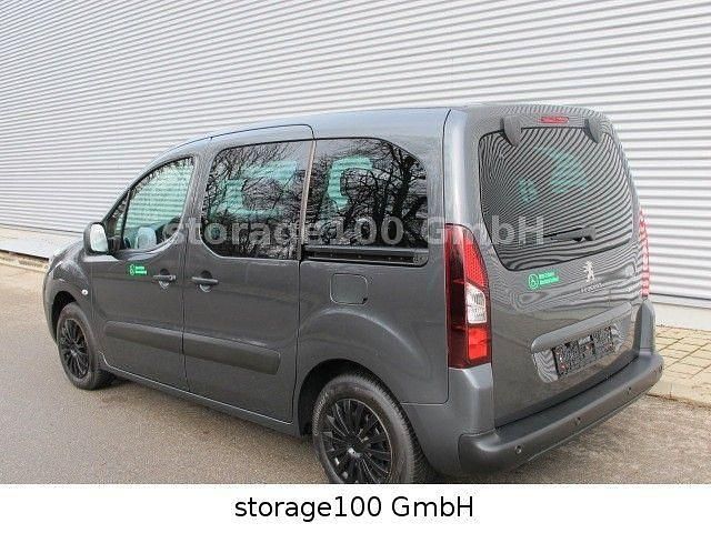 Gebraucht Peugeot TePee 92 PS (67 kW) 2015 Grau Limousine
