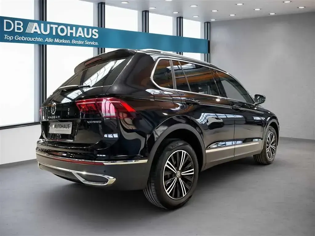 Gebraucht VW Tiguan Elegance 245 PS (180 kW) 2022 Schwarz SUV