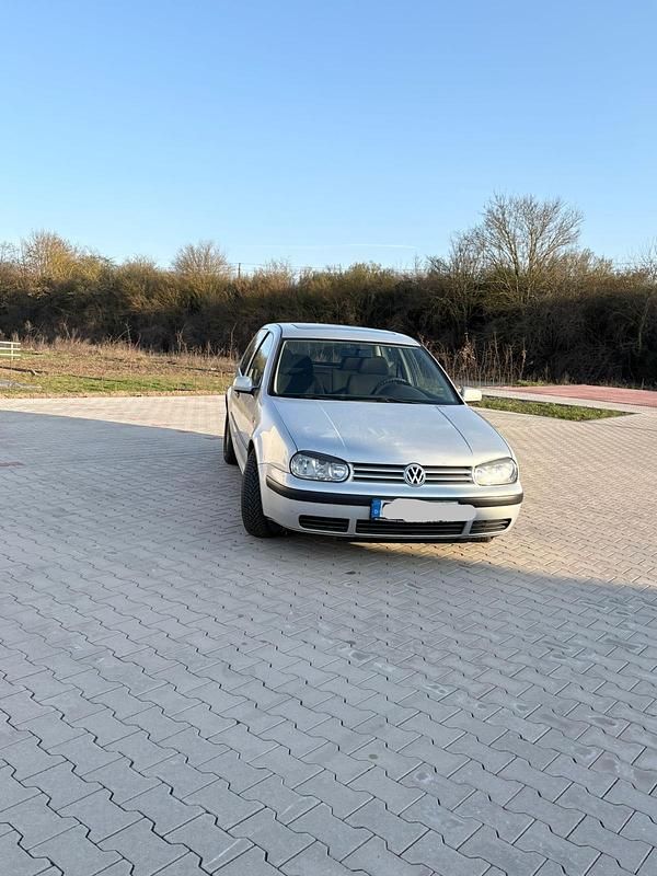 Gebraucht VW Golf IV 101 PS (74 kW) 1999 Grau Kleinwagen