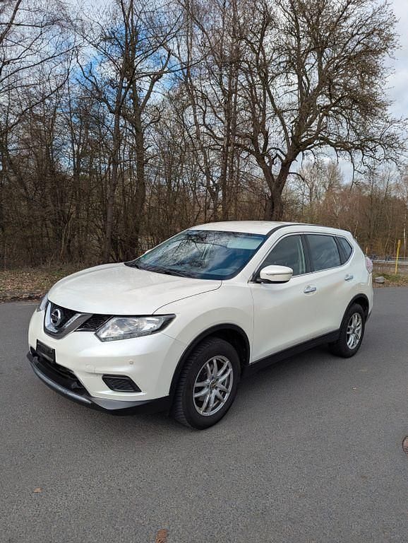 Gebraucht Nissan X-Trail 163 PS (119 kW) 2016 Weiß SUV