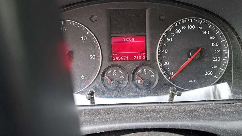 Gebraucht VW Touran Trendline 105 PS (77 kW) 2005 Silber Van / Kleinbus