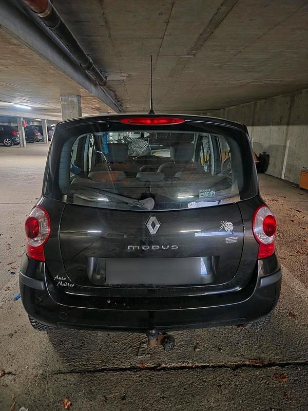 Second-hand Renault Modus 75 CP (55 kW) 2007 Negru Monovolum