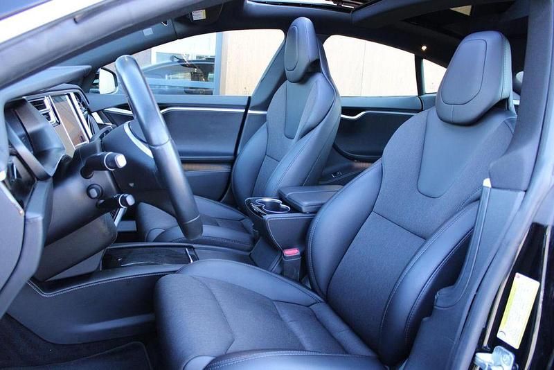 Occasion Tesla Model S 244 kW (333 ch) 2018 Noir Citadine