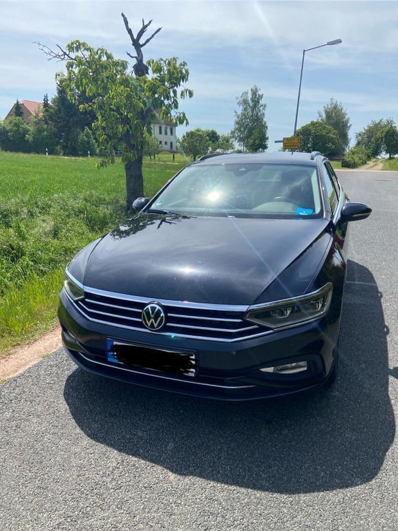 Schwarz Gebraucht 2021 VW Passat Business Kombi | 18.500 € (Superpreis) - Bild 1/4