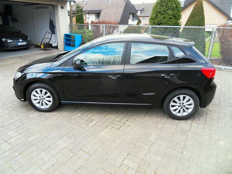 Gebraucht Seat Ibiza Style 80 PS (58 kW) 2022 Mitternachtsschwarz Kleinwagen