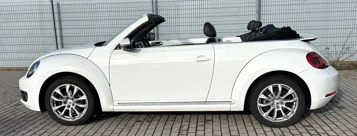 Gebraucht VW Beetle Cabriolet Design 105 PS (77 kW) 2013 Weiß Cabrio