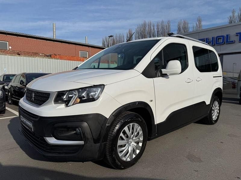 Gebraucht Peugeot Rifter Active 102 PS (75 kW) 2018 Weiß Van / Kleinbus