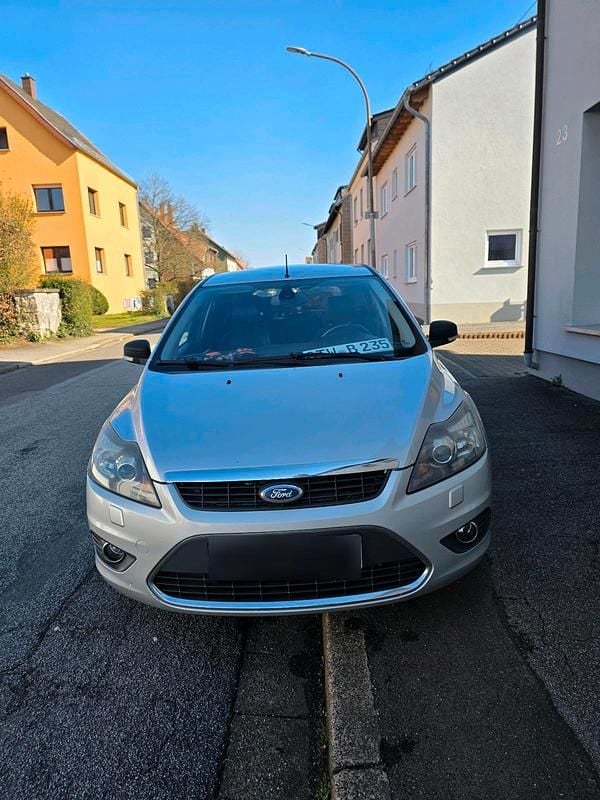 Gebraucht Ford Focus Titanium 145 PS (106 kW) 2008 Silber Kombi