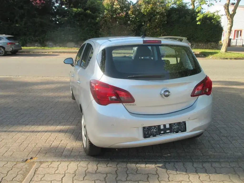 Gebraucht Opel Corsa Edition 69 PS (50 kW) 2016 Silber Kleinwagen