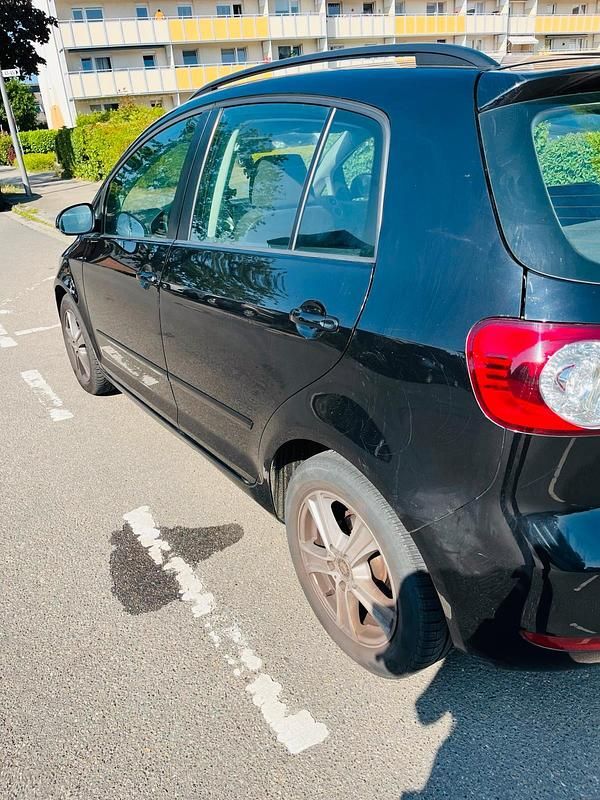 Schwarz Gebraucht 2010 VW Golf VI Kombi | 4.500 € (Fairer Preis) - Bild 1/4