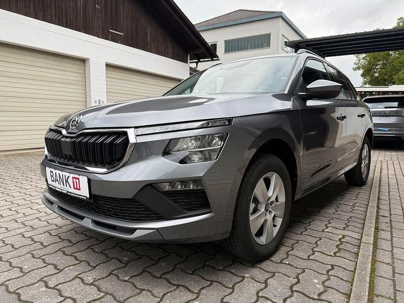 Neu Skoda Kamiq 116 PS (85 kW) 2026 Grau SUV